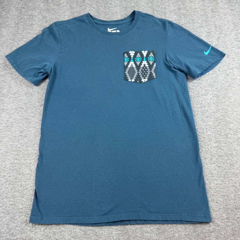Nike Pocket T-Shirt‎ Men's Small Blue Southwestern Print Athletic Cut 563961-496